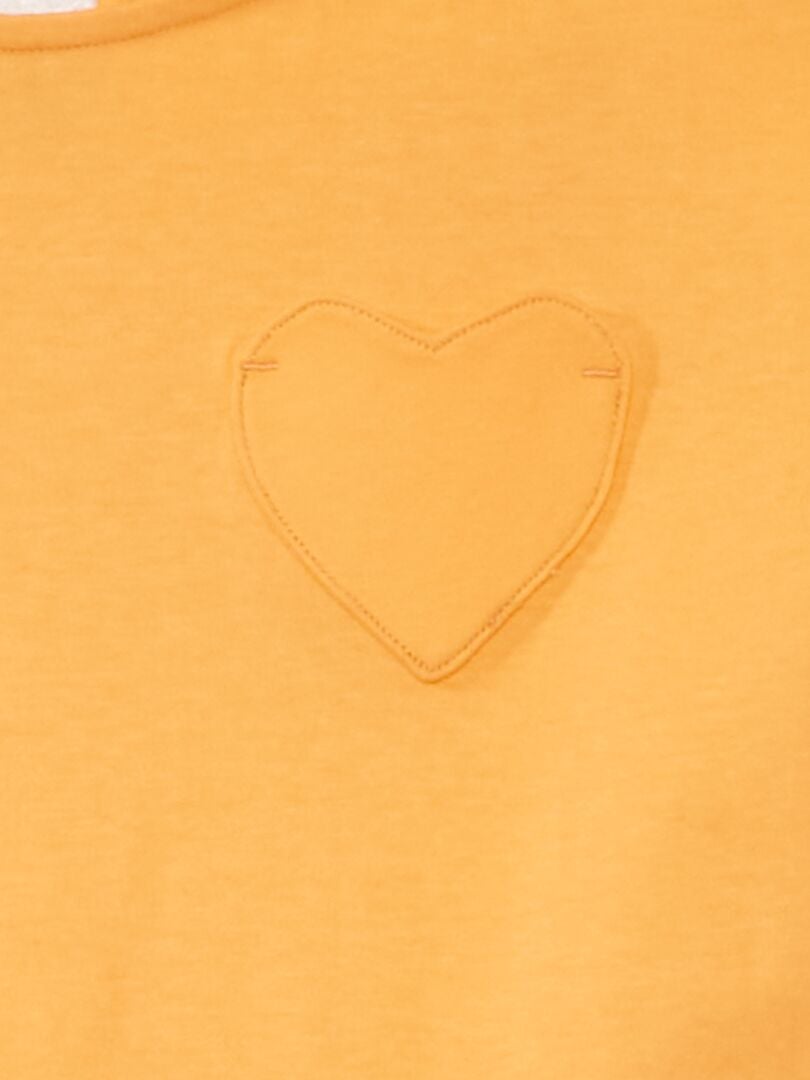 Camiseta lisa con bolsillo de corazón naranja albaricoque - Kiabi
