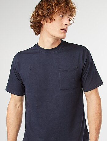 Camiseta lisa con bolsillo en el pecho