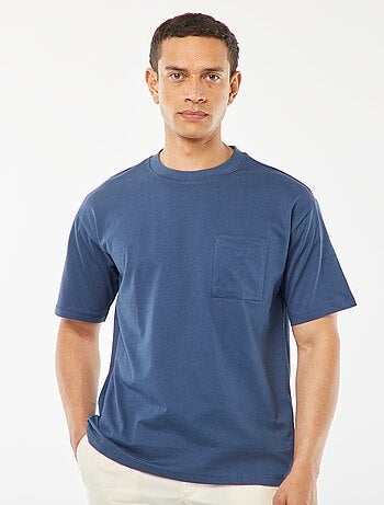 Camiseta lisa con bolsillo en el pecho