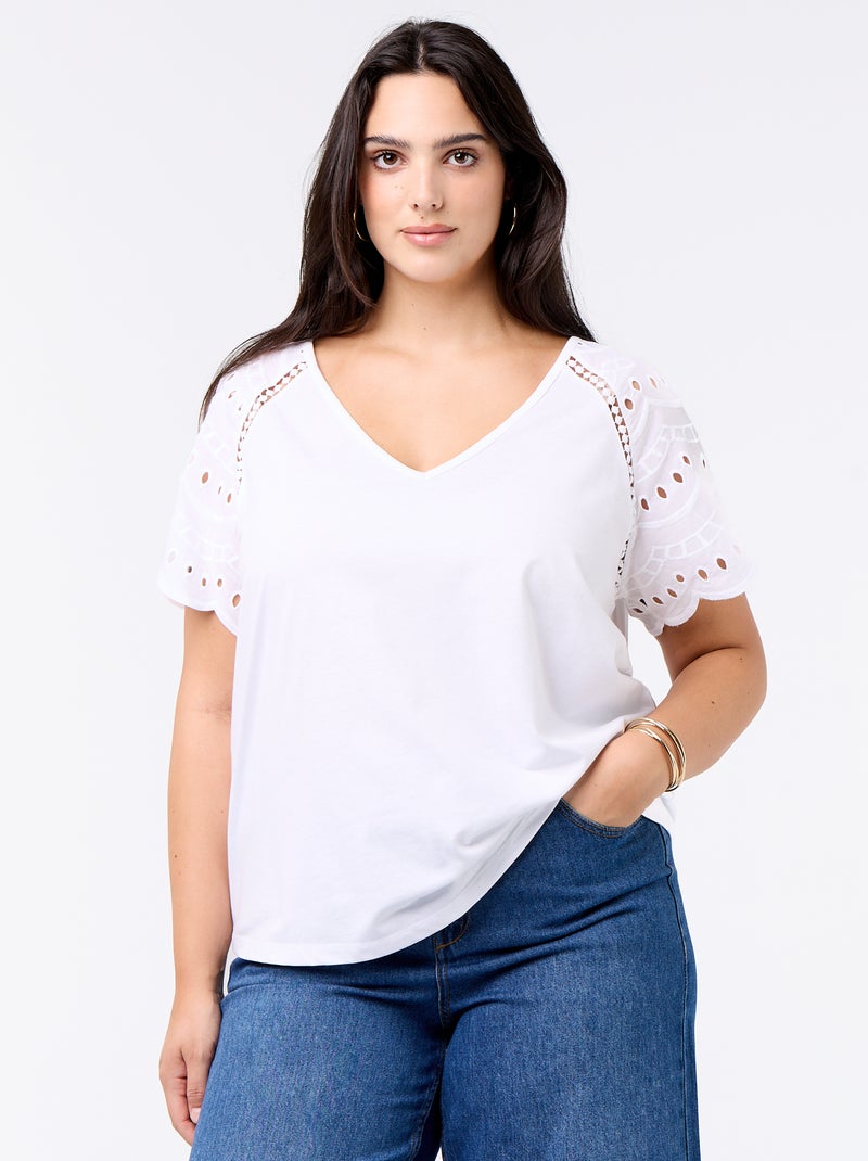 Camiseta lisa con bordados en las mangas Blanco - Kiabi