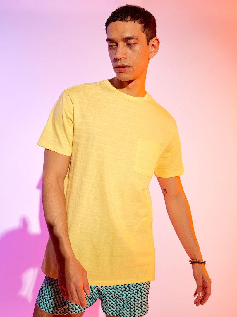 Camiseta lisa con cuello redondo amarillo oro - Kiabi