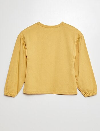 Camiseta lisa con frunces en los hombros
