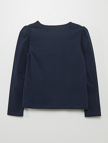 Camiseta lisa con hombros fruncidos