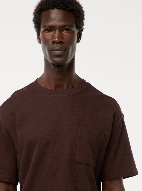 Camiseta lisa de manga corta con bolsillo en el pecho - Kiabi