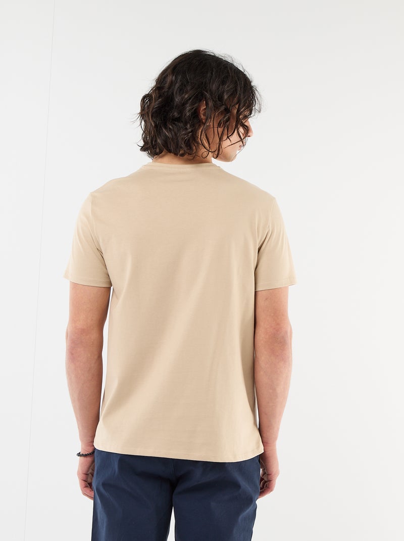 Camiseta lisa de manga corta con bordado Beige - Kiabi