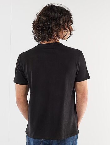 Camiseta lisa de manga corta con bordado