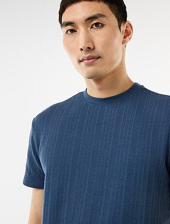 Camiseta lisa de manga corta en punto fantasía