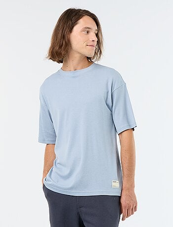 Camiseta lisa de manga corta y cuello redondo