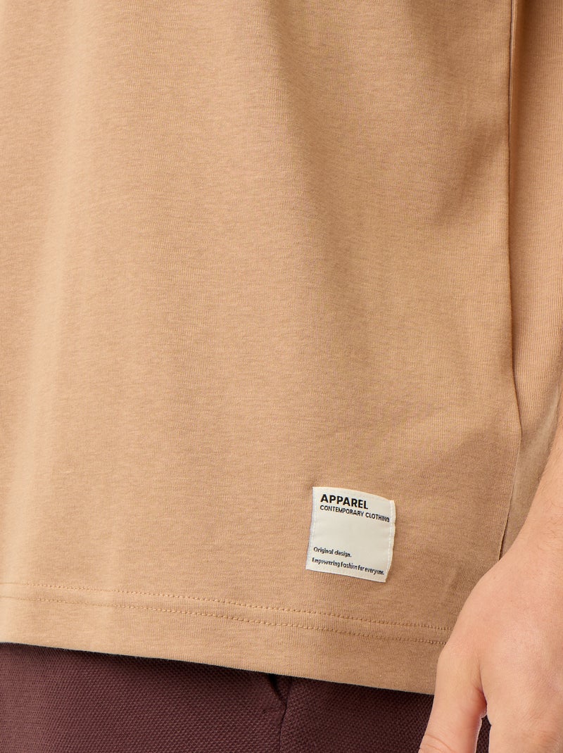 Camiseta lisa de manga corta y cuello redondo Beige - Kiabi