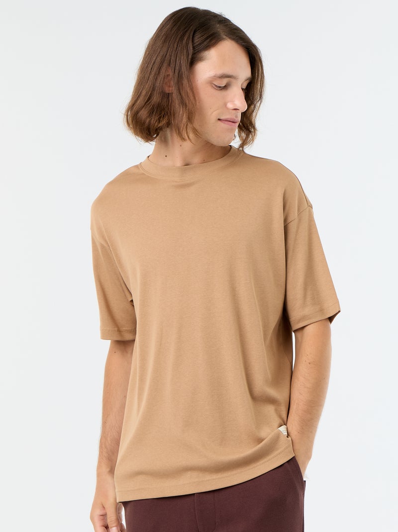 Camiseta lisa de manga corta y cuello redondo Beige - Kiabi