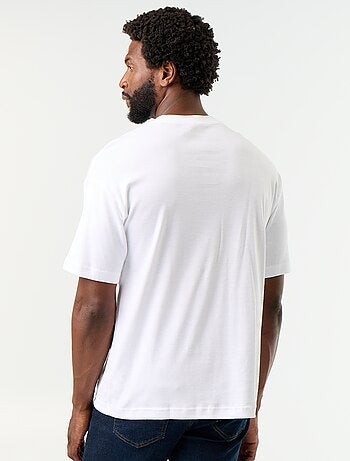 Camiseta lisa de manga corta y cuello redondo