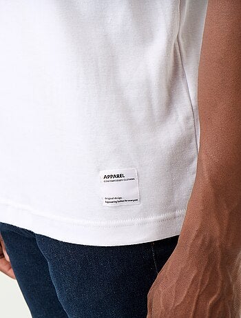 Camiseta lisa de manga corta y cuello redondo