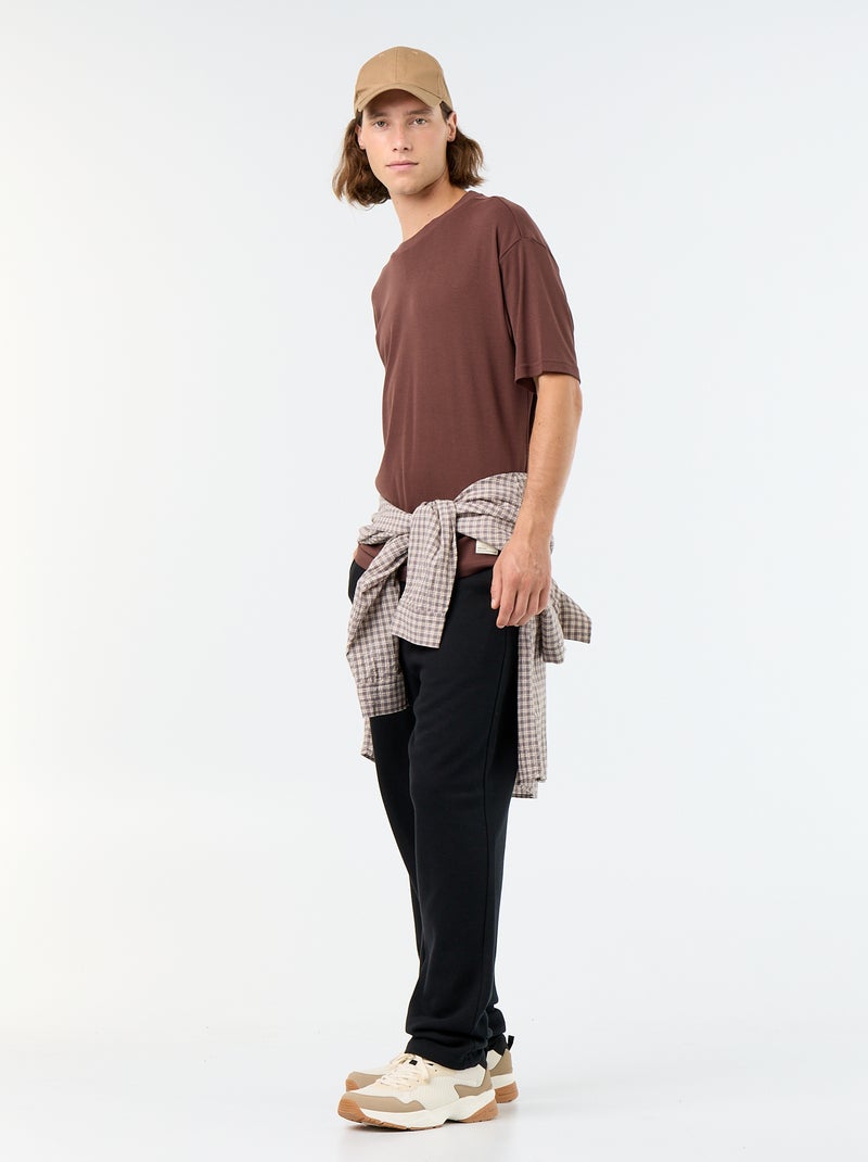 Camiseta lisa de manga corta y cuello redondo Marron - Kiabi
