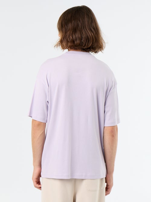 Camiseta lisa de manga corta y cuello redondo - Kiabi Camiseta lisa de manga corta y cuello redondo - Kiabi