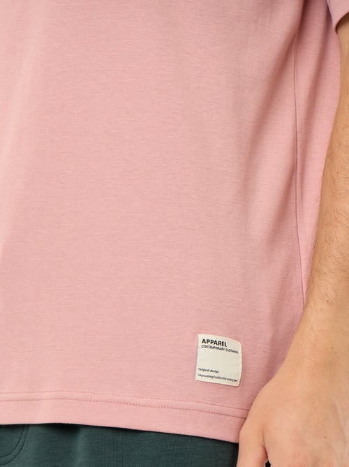 Camiseta lisa de manga corta y cuello redondo - Kiabi Camiseta lisa de manga corta y cuello redondo - Kiabi