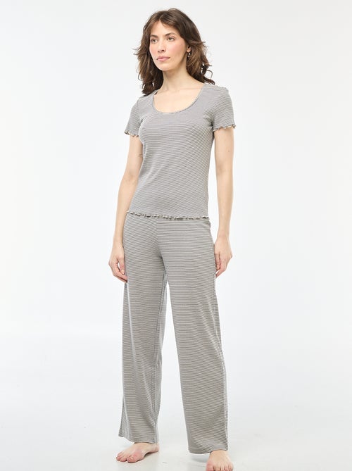 Camiseta lisa de punto canalé de manga corta - Kiabi Camiseta lisa de punto canalé de manga corta - Kiabi