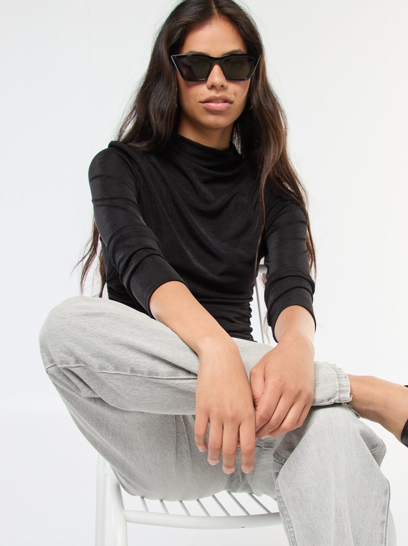 Camiseta lisa de tejido fluido con cuello alto Negro - Kiabi