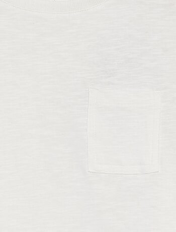 Camiseta lisa oversize con bolsillo