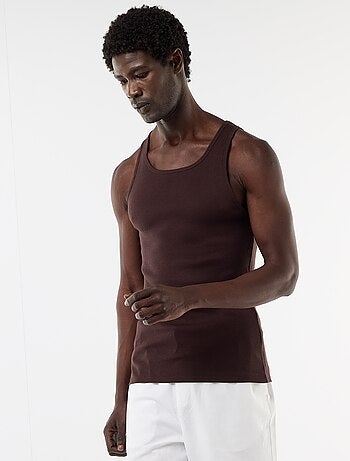 Camiseta lisa sin mangas