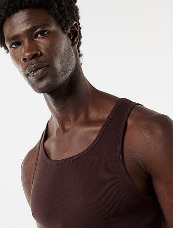 Camiseta lisa sin mangas