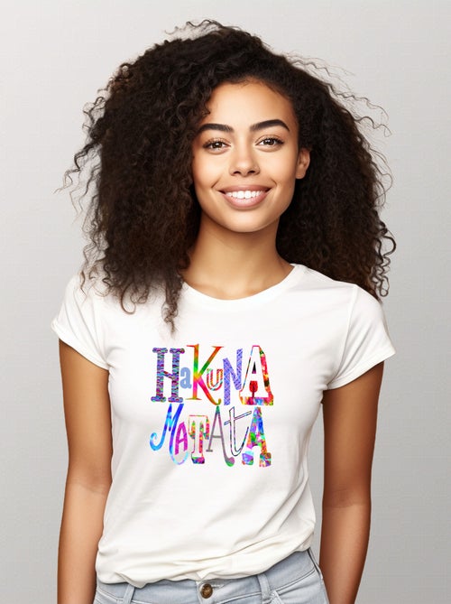 Camiseta Mujer - HAKUNA MATATA COLOR - Kiabi