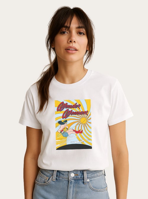 Camiseta Mujer - WONDER WOMAN FLYING - Kiabi Camiseta Mujer - WONDER WOMAN FLYING - Kiabi