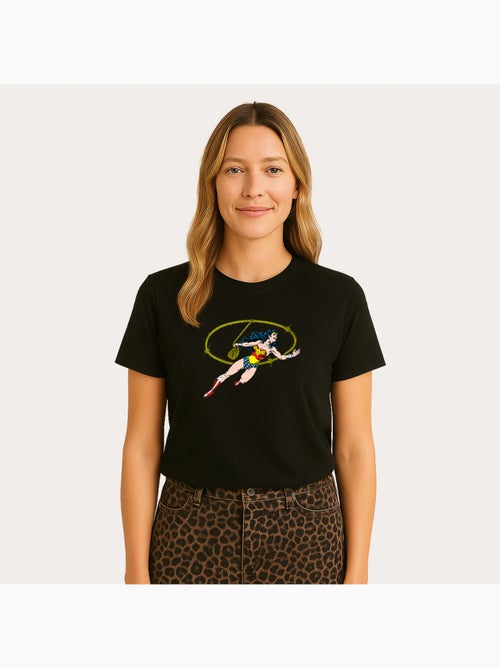 Camiseta Mujer - WONDER WOMAN LASSO OF TRUTH - Kiabi Camiseta Mujer - WONDER WOMAN LASSO OF TRUTH - Kiabi