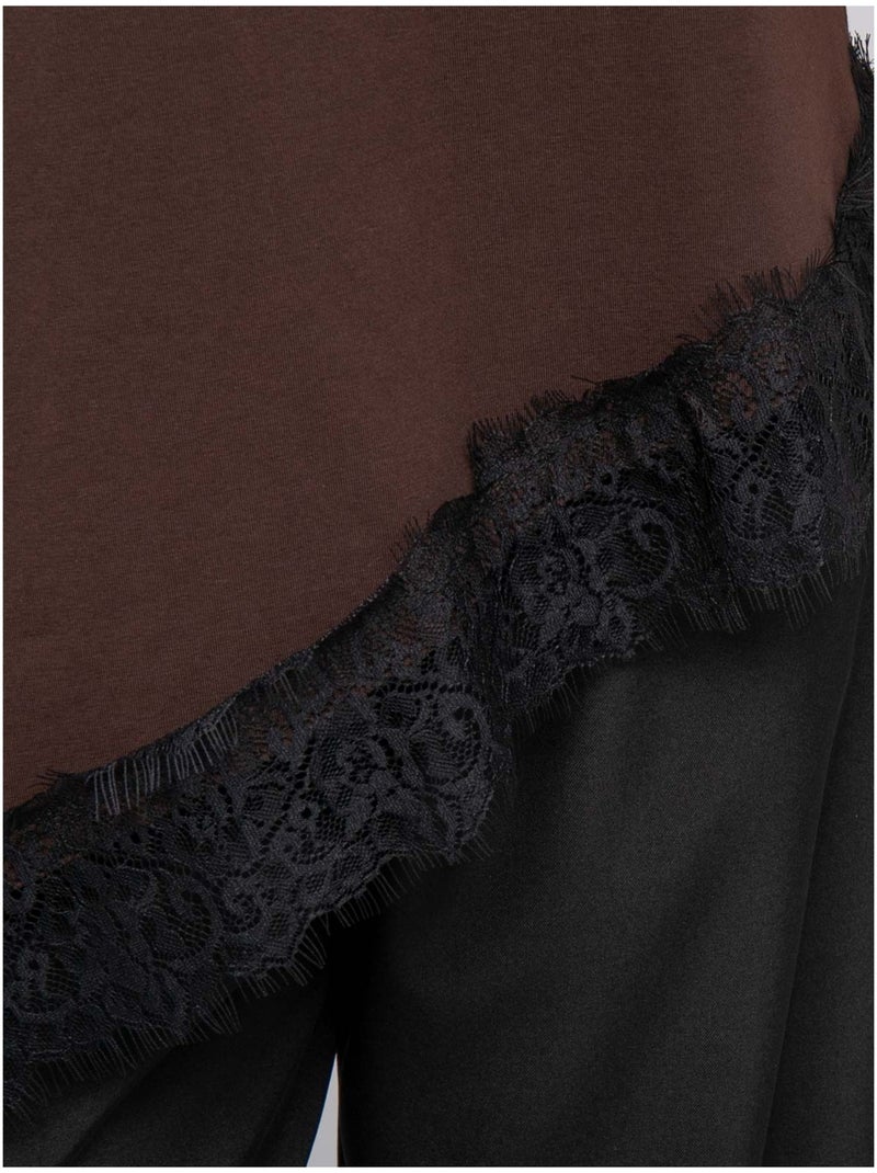Camiseta oversize asimétrica con ribete de encaje forinel Marrón - Kiabi