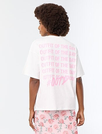 Camiseta oversize con estampado en la espalda