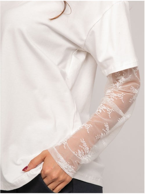 Camiseta oversize con mangas de encaje falea - Kiabi Camiseta oversize con mangas de encaje falea - Kiabi