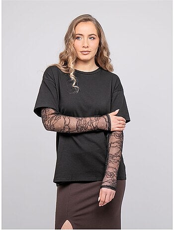 Camiseta oversize con mangas de encaje falea