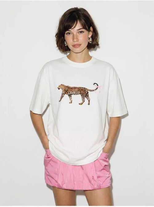 Camiseta oversize de algodón con estampado de leopardo lucci - Kiabi Camiseta oversize de algodón con estampado de leopardo lucci - Kiabi