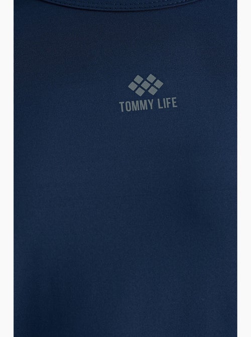 Camiseta oversize de cuello redondo tommy - Kiabi Camiseta oversize de cuello redondo tommy - Kiabi