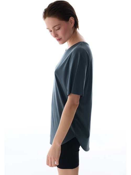 Camiseta oversize de modal con cuello redondo penti - Kiabi Camiseta oversize de modal con cuello redondo penti - Kiabi