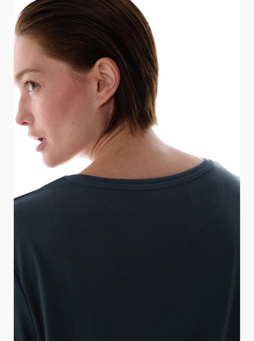 Camiseta oversize de modal con cuello redondo penti - Kiabi Camiseta oversize de modal con cuello redondo penti - Kiabi
