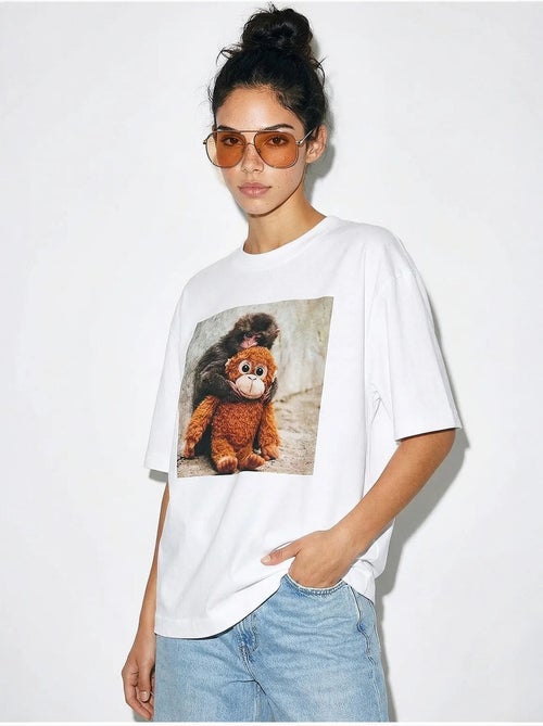 Camiseta oversize estampada de cuello redondo con detalle de accesorio lucci - Kiabi