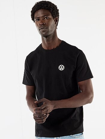 Camiseta que rinde homenaje al 'Golf GTI' de 'Volkswagen'