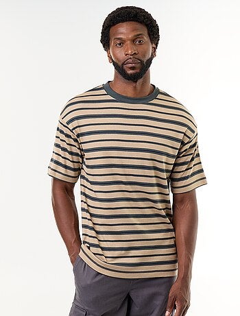Camiseta rayada de manga corta