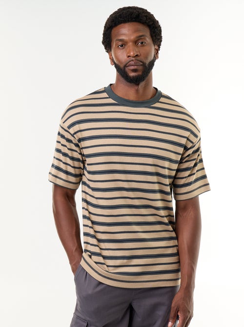 Camiseta rayada de manga corta - Kiabi Camiseta rayada de manga corta - Kiabi