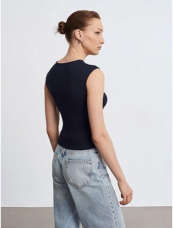 Camiseta sin mangas acanalada de cuello redondo, corte slim dilvin