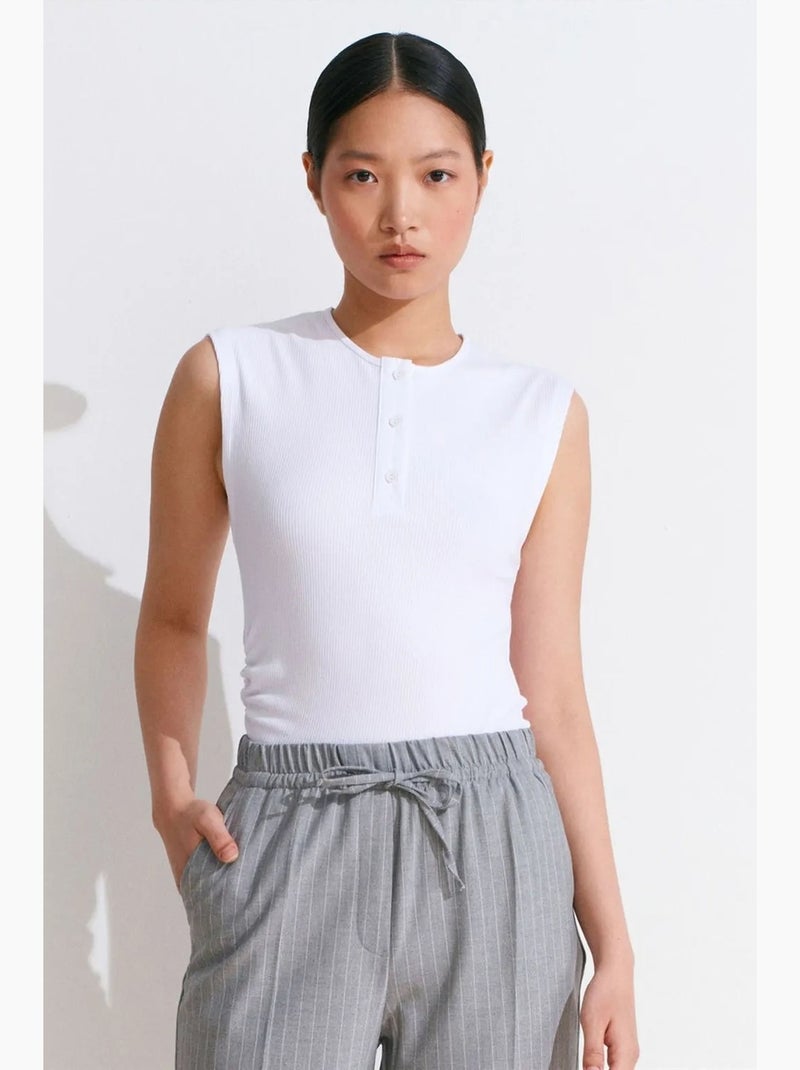 Camiseta sin mangas canalé abotonada delante dilvin Blanco - Kiabi