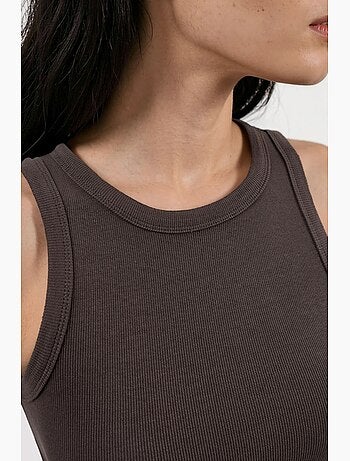 Camiseta sin mangas con cuello redondo acanalado busem