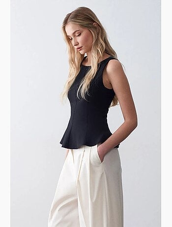 Camiseta sin mangas de crepé con volante peplum dilvin
