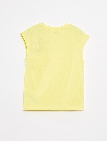 Camiseta sin mangas holgada con detalle en el pecho