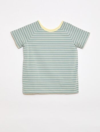 Camiseta sin sentido y reversible de manga corta