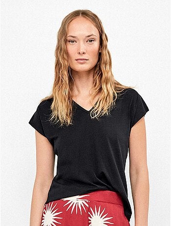 Camiseta sisa con escote pico en algodón y modal