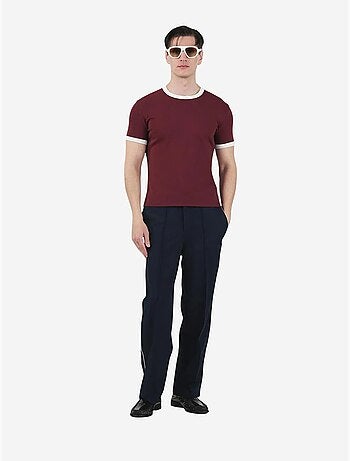 Camiseta slim fit de cuello redondo con ribete en contraste giesto