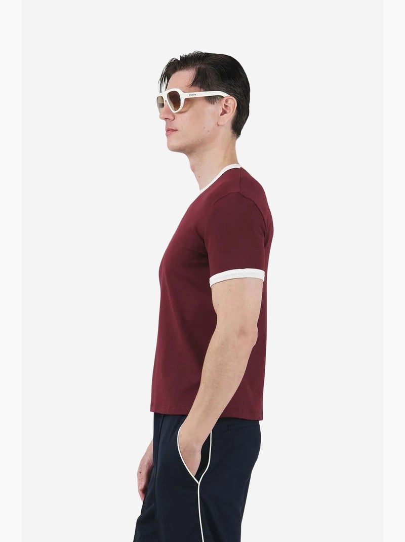 Camiseta slim fit de cuello redondo con ribete en contraste giesto Rojo burdeos - Kiabi