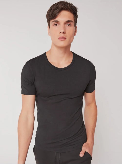 Camiseta termal de hombre de manga corta en tejido de modal - Kiabi Camiseta termal de hombre de manga corta en tejido de modal - Kiabi