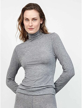 Camiseta termal ligera de cuello alto y manga larga